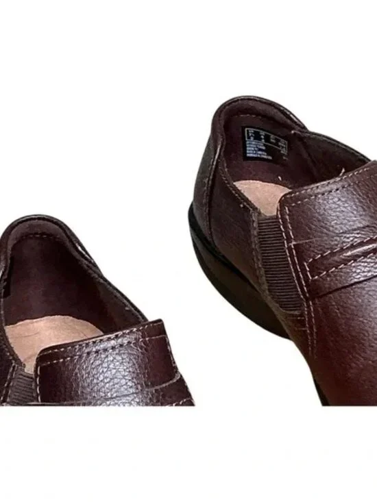 Clarks Collection Brown Leather Slip-On Comfort Loafers Women’s Size 6M - Picture 8 of 11